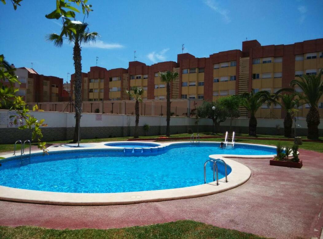 Piso A 10 Min Caminando De La Playa Del Cura Leilighet Torrevieja Eksteriør bilde